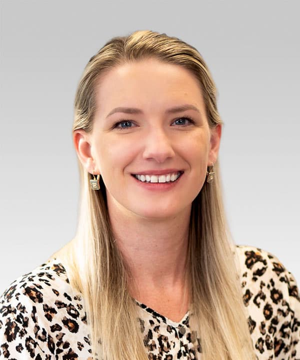 Amanda Smith Headshot